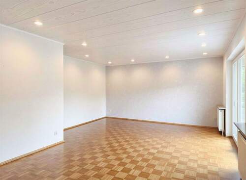 Bsp. Wohnzimmer leer (KI) - 