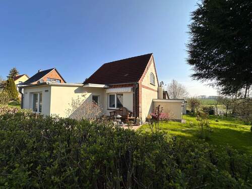 Hausansicht - Idyllisch Wohnen im besonderen Ambiente