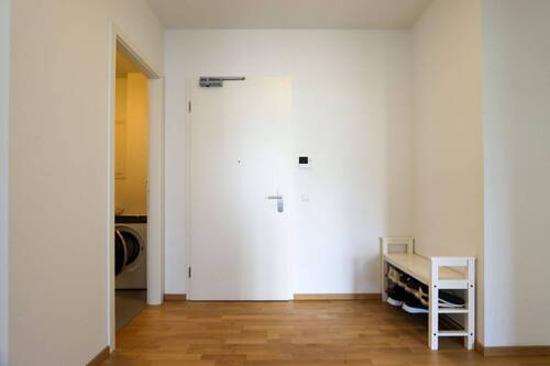 Flur - 3 Zimmer Etagenwohnung in Dresden
