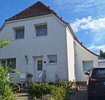 Einfamilienhaus mit Garage und großem Gartenhaus - Scharbeutz Pönitz
