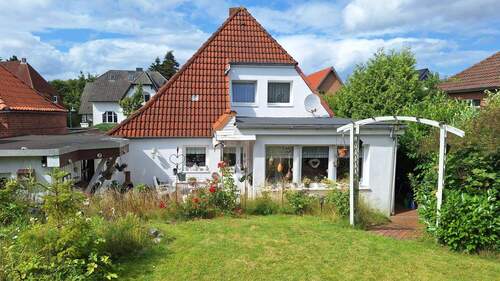 165 Ansicht hinten - Mehrfamilienhaus, Wohnhaus mit 110,00 m² in Scharbeutz zum Kaufen