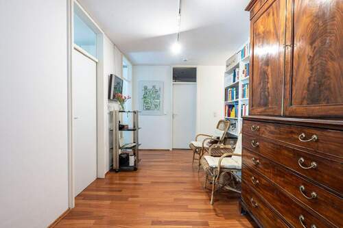 Flur - Etagenwohnung mit 124,50 m&sup2; in München zum Kaufen