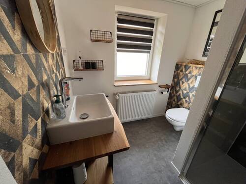 Badezimmer - 8 Zimmer Einfamilienhaus in Hofgeismar / Schöneberg