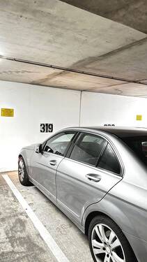 Tiefgaragen-Stellplatz - 