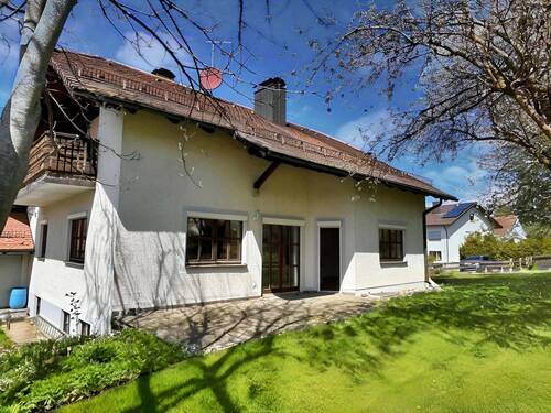 Gartenansicht - Einfamilienhaus mit 136,00 m&sup2; in Wiesenfelden zum Kaufen