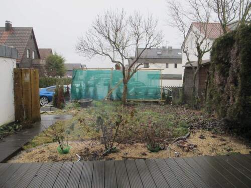 Terrasse mit Garten.JPG - 