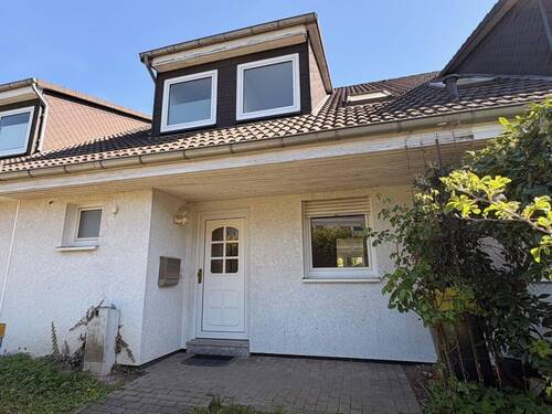 02 Eingang - 4 Zimmer Reihenmittelhaus zum Kaufen in Göttingen / Grone
