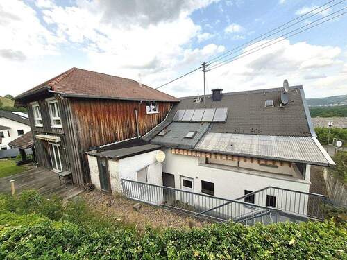 Rückansicht mit Solarthermie - 