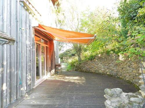 Terrasse WEH 2 - 1 Zimmer Mehrfamilienhaus, Wohnhaus in Ollmuth