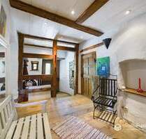 Ein Anwesen voller Möglichkeiten - historischer Charme, Wohnen & Arbeiten plus Ausbaureserve - Pentling / Matting