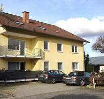Lukratives 5 FH: Schöner Wohnen am Fuße des Glaubergs, herrlicher Fernblick, Balkon, Stellplatz - Glauburg