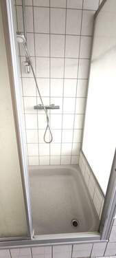 Dusche OG links.jpg - 