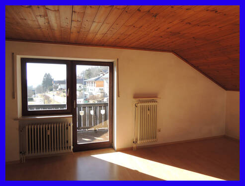 Zugang auf den großen Balkon - 3 Zimmer Etagenwohnung zum Kaufen in Lindberg