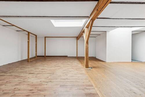 Bild 1 - Renovierte Gewerbefläche mit Küche und Bad - 180 m² im Hinterhof