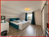 Schlafzimmer im Dachgeschoss - 