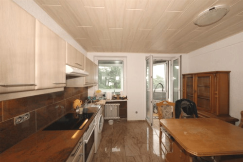 Küche mit Balkon - Etagenwohnung mit 85,00 m&sup2; in Düsseldorf zum Kaufen