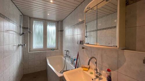 Bad mit Fenster - 