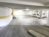 Tiefgarage Einfahrt - 