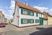 Außenansicht - Charmantes Einfamilienhaus mit zusätzlichem Baupotenzial