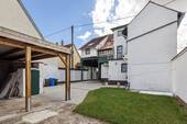 Innenhof I - 7 Zimmer Einfamilienhaus in Hofheim