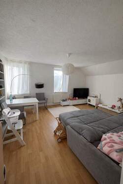 Wohnzimmer.jpg - 4- Raumwohnung in Unterwellenborn zu vermieten