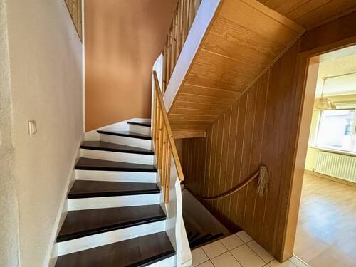 Treppe Vorderhaus - 