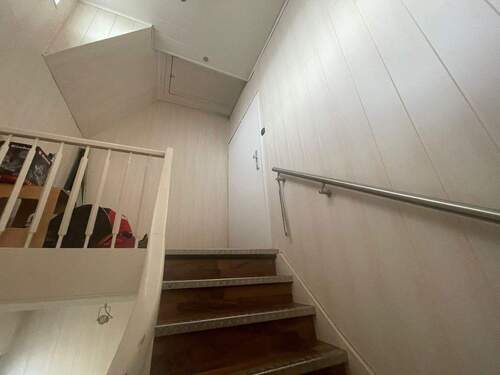 Treppenhaus - 2 Zimmer Etagenwohnung in Mühlheim am Main