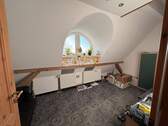 Zimmer im Spitzboden - 