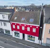 Teilmodernisiert mit Leerstands-Potenzial im Gewerbe! - Köln Ostheim