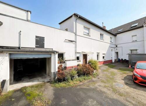 Innenhofbereich - (KI generiert) - 1 Zimmer Gewerbeobjekt (Büro, Produktion, Verkauf) in Köln