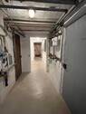 Flur im Keller - 