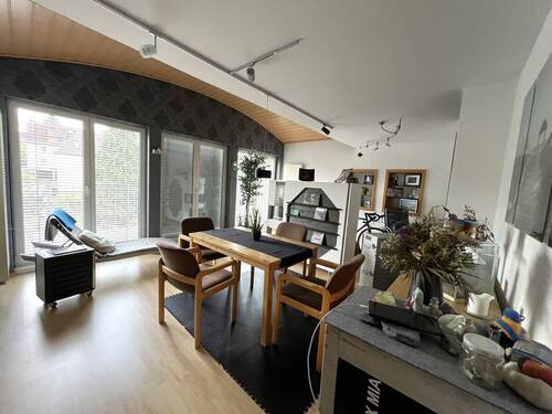 Wohnraum - Etagenwohnung mit 98,00 m&sup2; in Kassel / Kirchditmold zum Kaufen