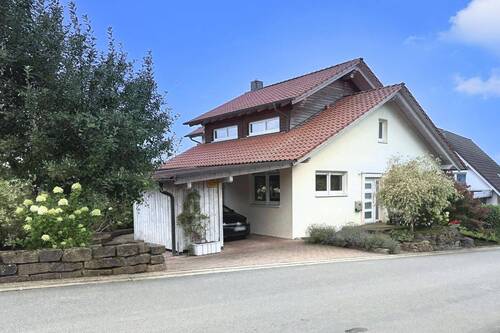 Bild 3 - 7 Zimmer Einfamilienhaus in Einbeck