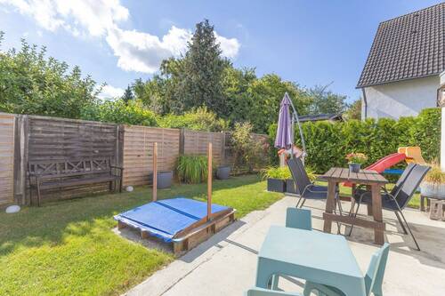Haus & Gartenansicht - 
