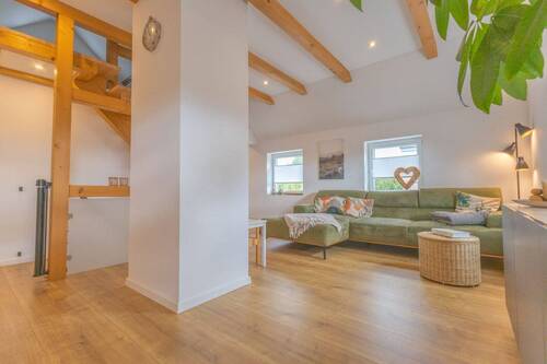 8Q1A8100.jpg - 