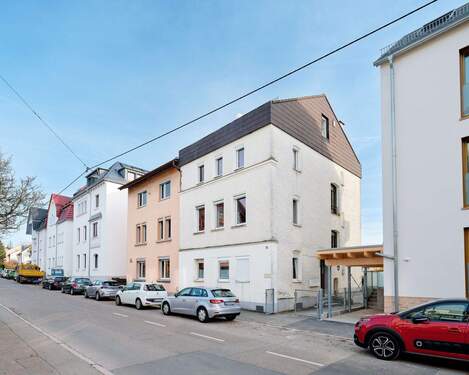 Straßenansicht - 3 Zimmer Etagenwohnung zum Kaufen in Stuttgart