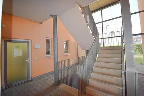 Treppenaufgang/Aufzug - Etagenwohnung mit 107,00 m&sup2; in Singen (Hohentwiel) zum Kaufen