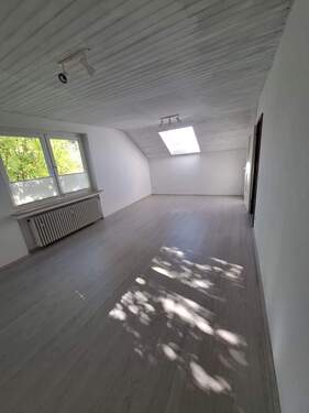 3.jpeg - Großzügige 2-Zimmer-Wohnung in ruhiger Hanglage – Am Schiffberge