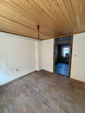 Bild 1 - Renovieren und Einziehen, Garten vorhanden.