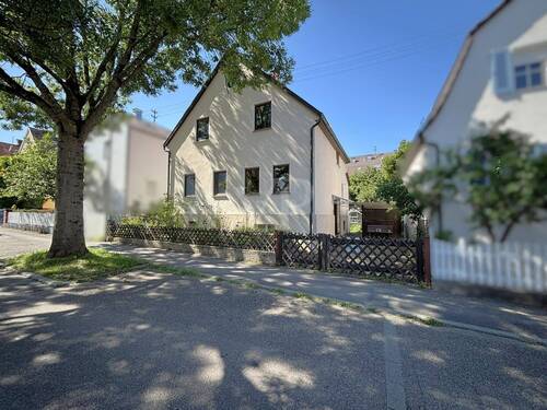 Außenansicht - 6 Zimmer Einfamilienhaus zum Kaufen in Ludwigsburg / Oßweil