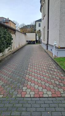 Einfahrt.jpg - Etagenwohnung mit 44,00 m² in Dresden zum Kaufen
