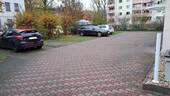 Innenhof mit Pkw-Stellplätzen.jpg - 