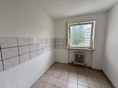 Küche vor Renovierung - Etagenwohnung mit 56,00 m² in Füssen zur Miete