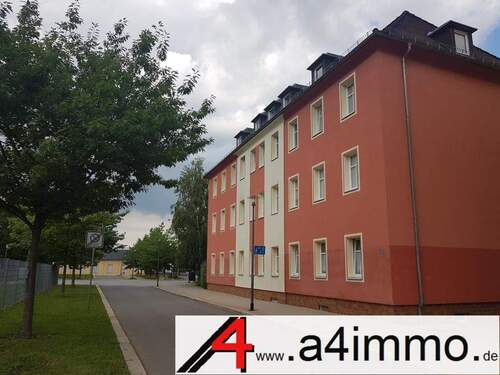 Ansicht Haus - Lage, Lage, Lage!! 1,5-Zi-Wohnung im 2.OG in Untermhaus, Einbauküche mgl.