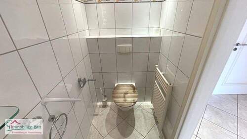 Gäste-WC - 3 Zimmer Etagenwohnung in Perl