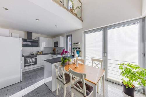 Einbauküche & Essbereich - 