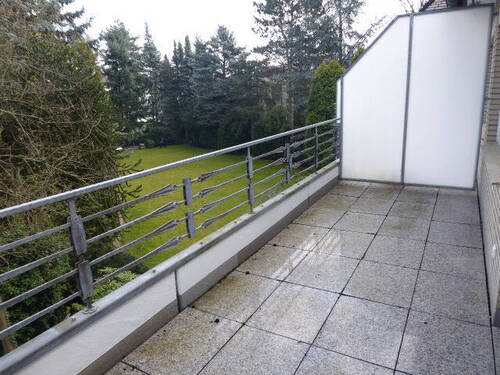 Balkon nach hinten - Etagenwohnung mit 72,00 m&sup2; in Hilden zur Miete