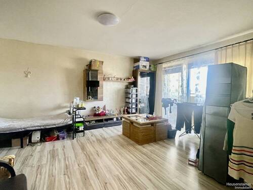 Wohnzimmer - 2 Zimmer Etagenwohnung zur Miete in Heusenstamm