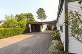 Zuwegung / Vorplatz - 