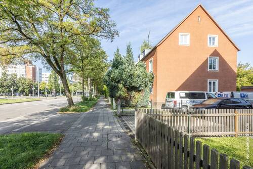 Die Ostseite des Wohnhauses - 